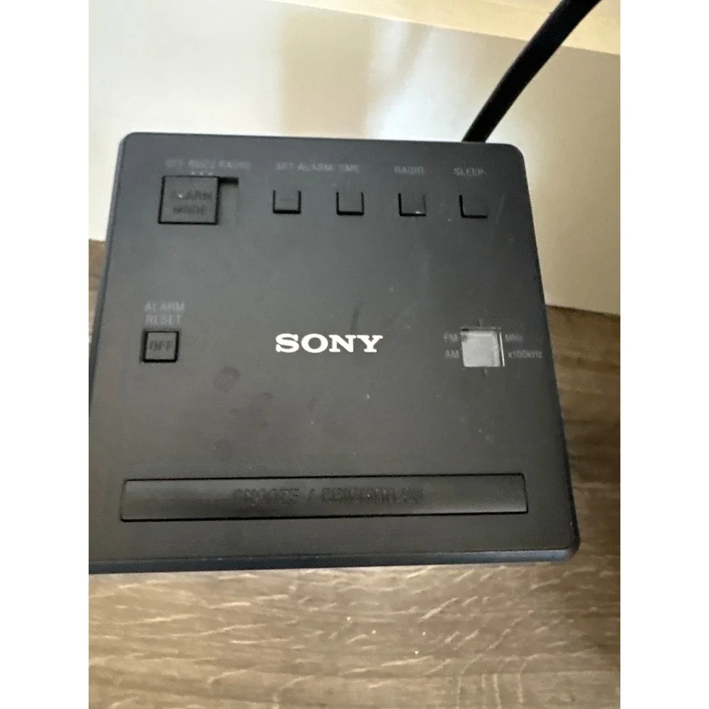 Sony ICF-C1 Digital Cube Clock Radio AM FM Black‎ Snooze Brightness Alarm NEW